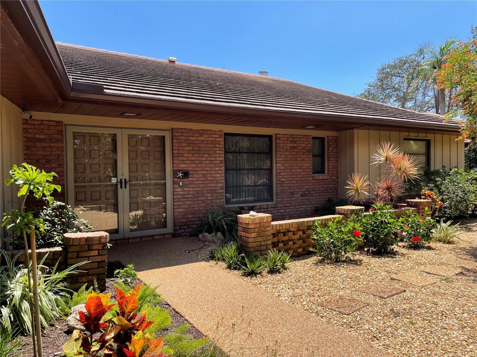 BLACKBURN SHORES - Residential Lease