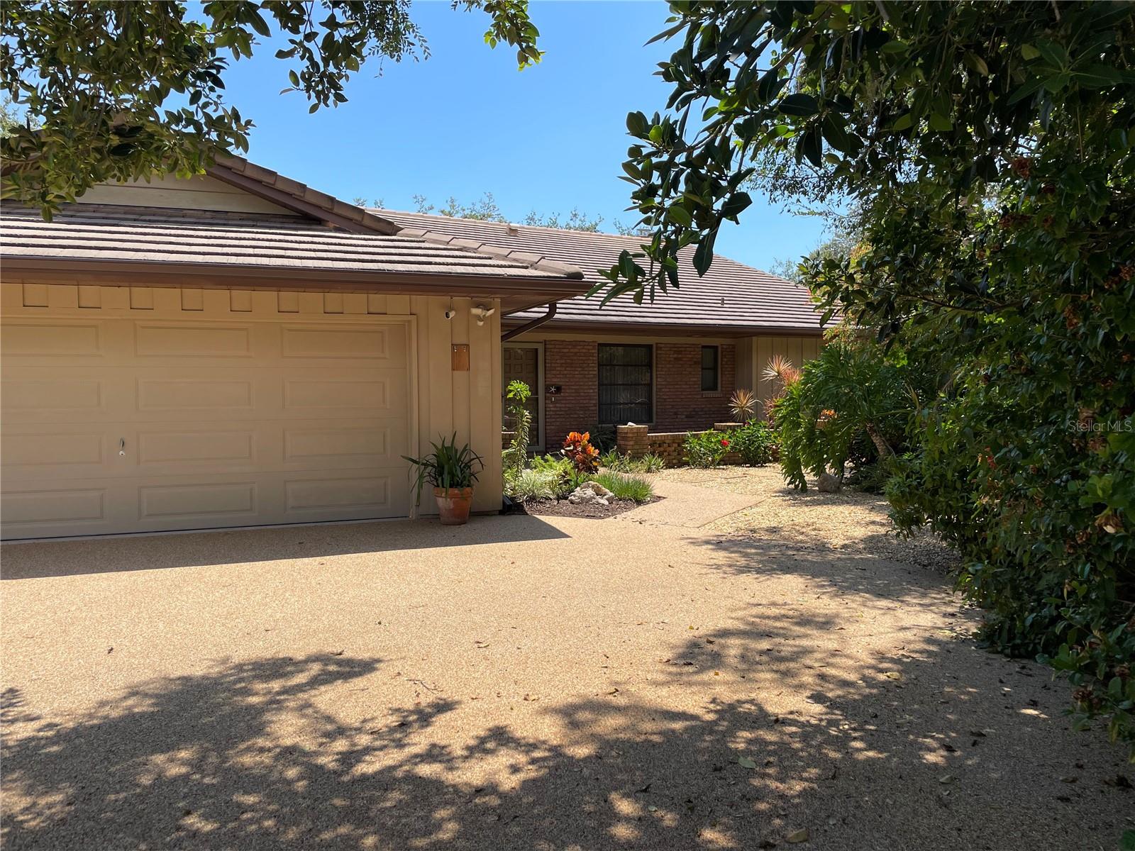 BLACKBURN SHORES - Residential Lease