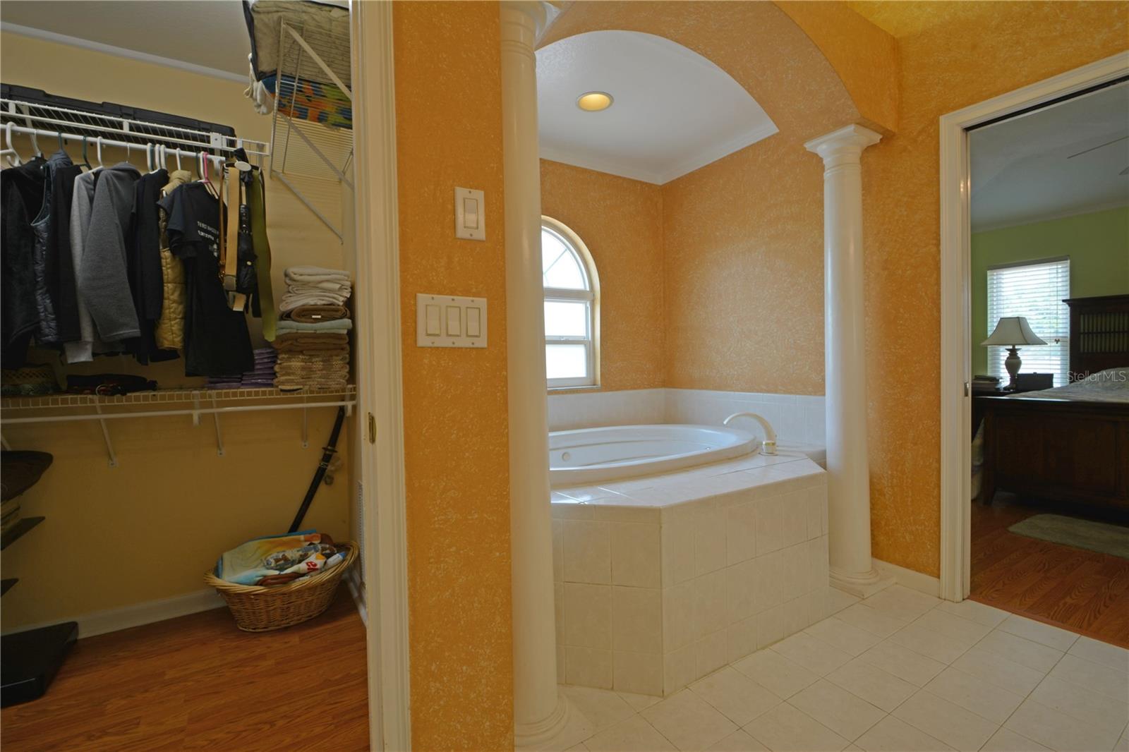 SUMMERWOOD - Residential