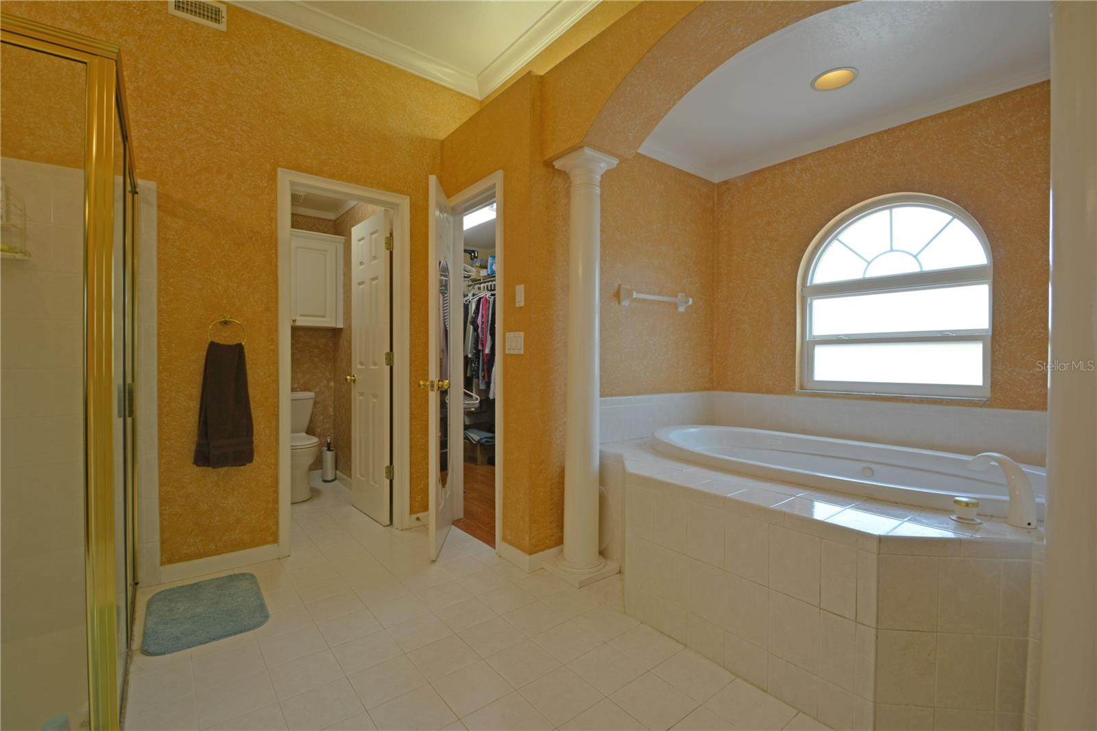 SUMMERWOOD - Residential