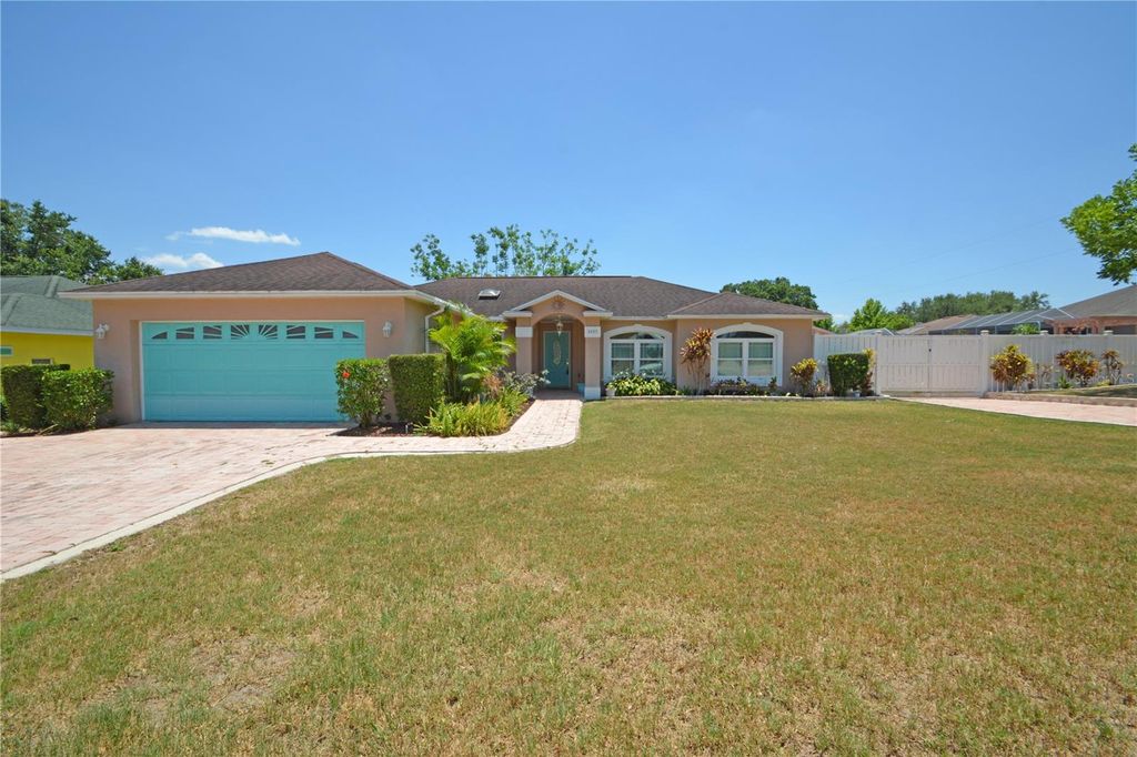 Photo of 3405 Summerwood Way, Lakeland, FL 33812 (MLS # TB8439747)