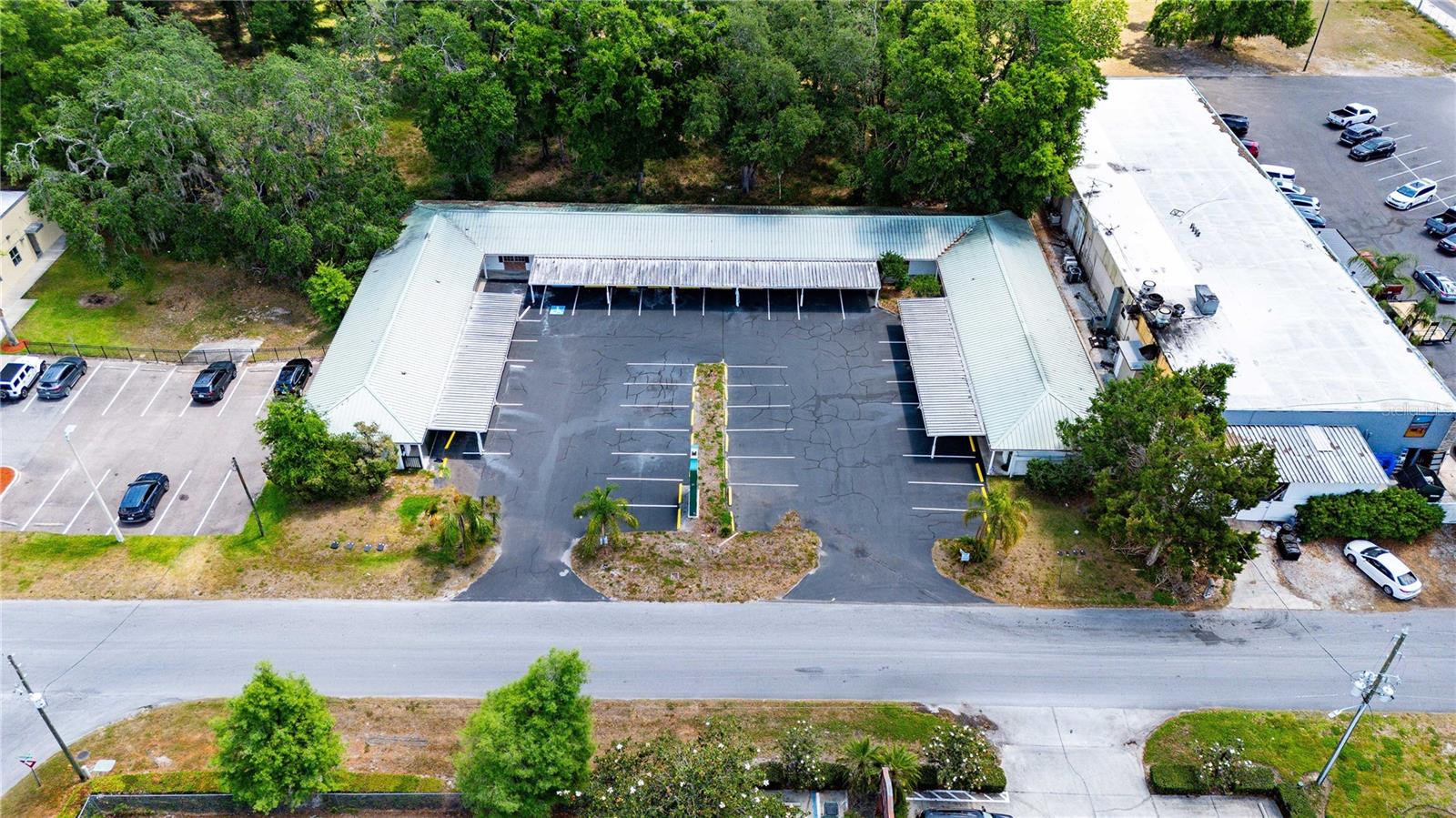 6536 STADIUM DRIVE