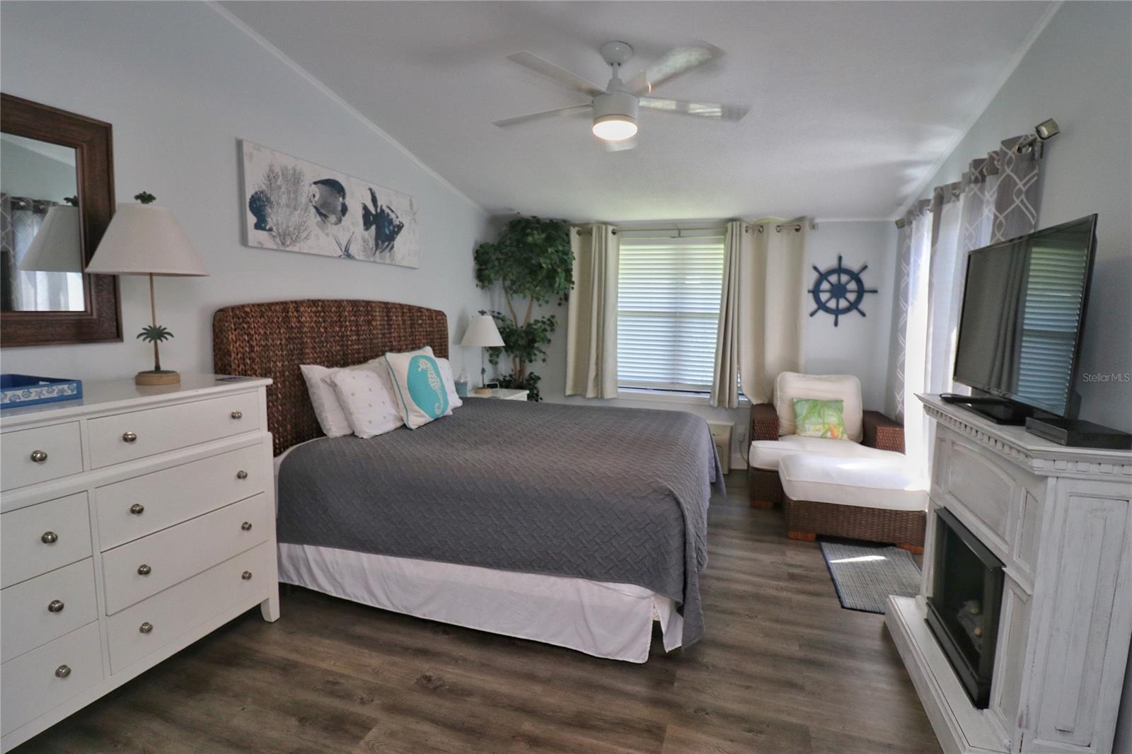 Riverwalk Condo - Residential