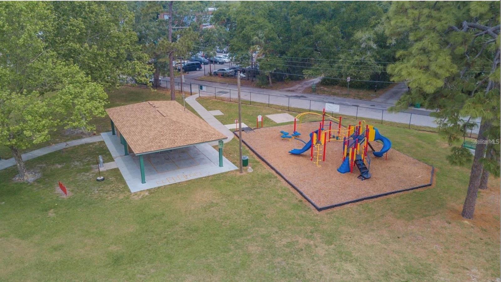 OAKS AT RIVERVIEW - Residential Lease