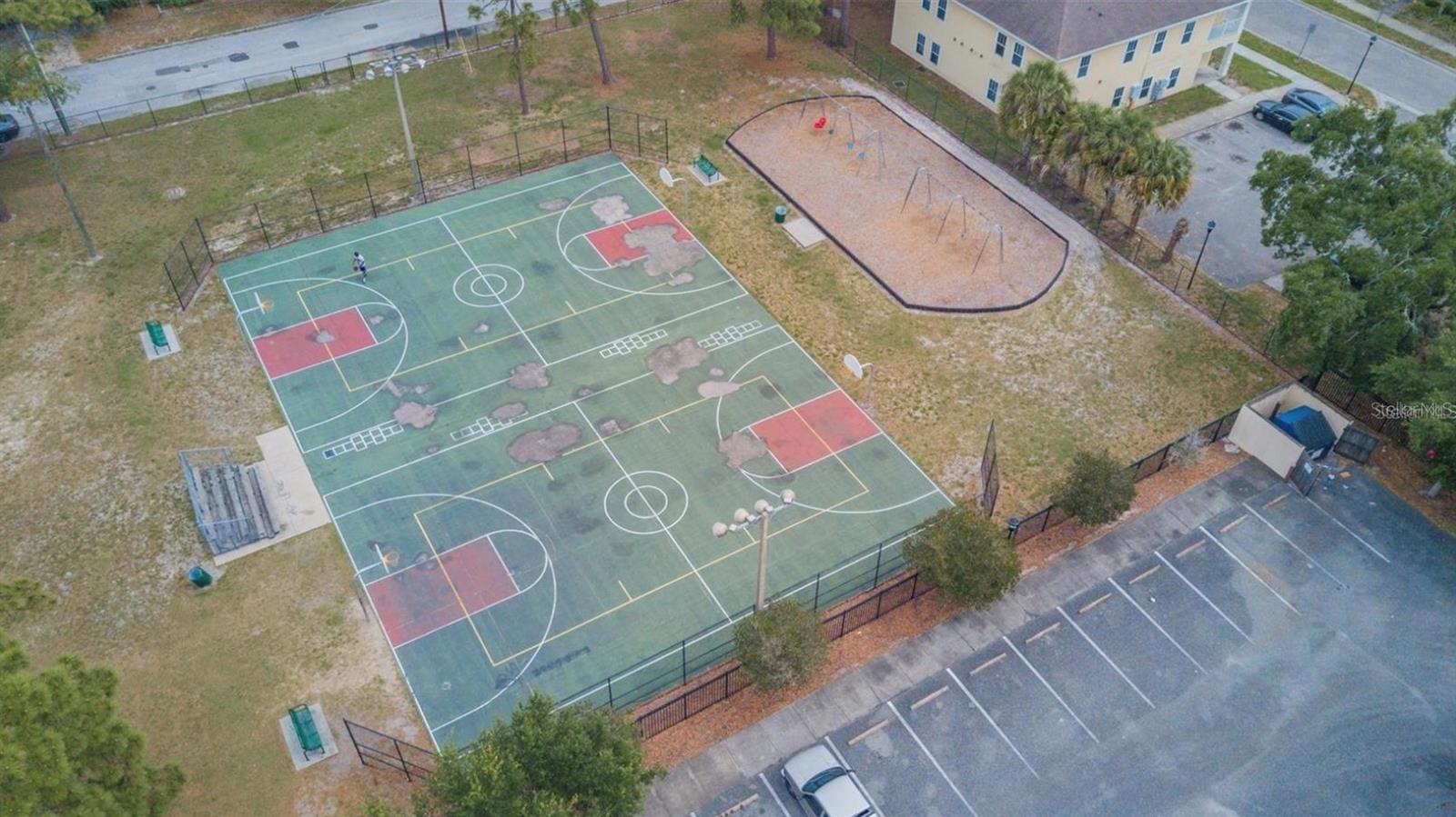 OAKS AT RIVERVIEW - Residential Lease