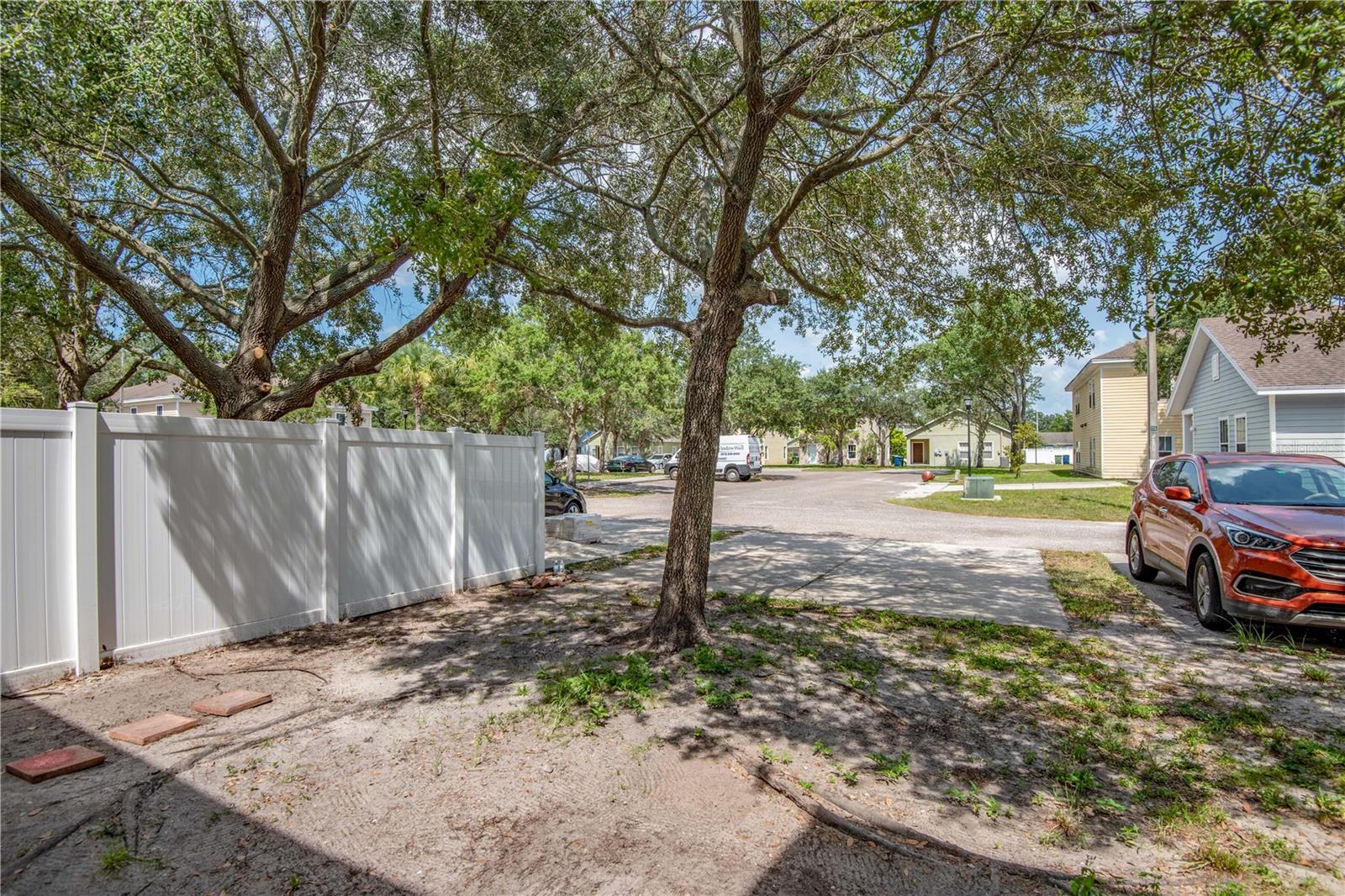 OAKS AT RIVERVIEW - Residential Lease