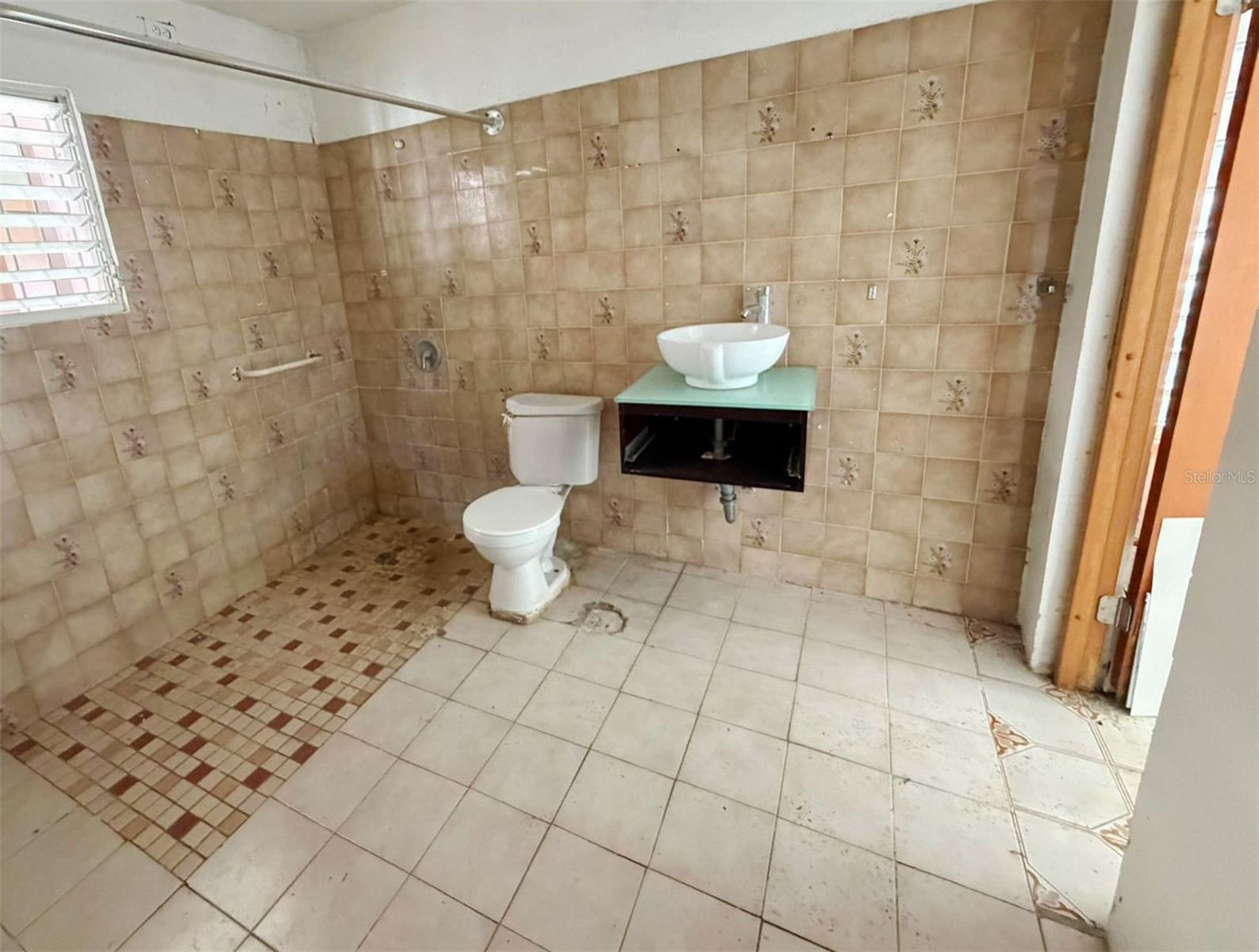 URB. REPARTO DIAZ - Residential