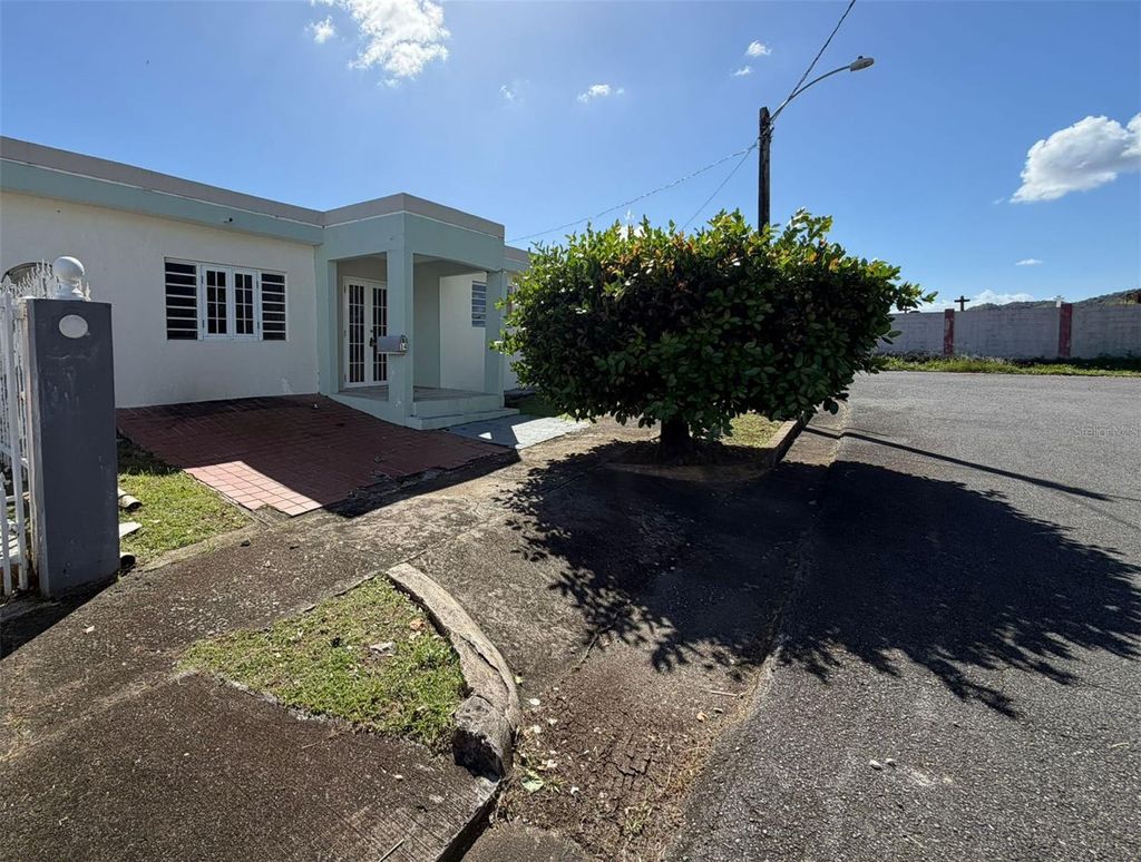 Photo of 1 Calle, Toa Alta, PR 00953 (MLS # PR9119890)