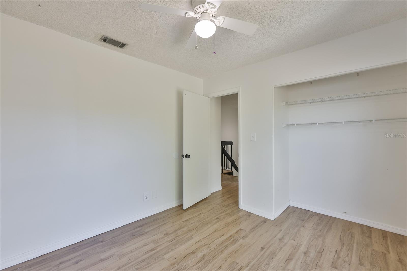 LAKE FOREST UNIT 01 - Residential Lease