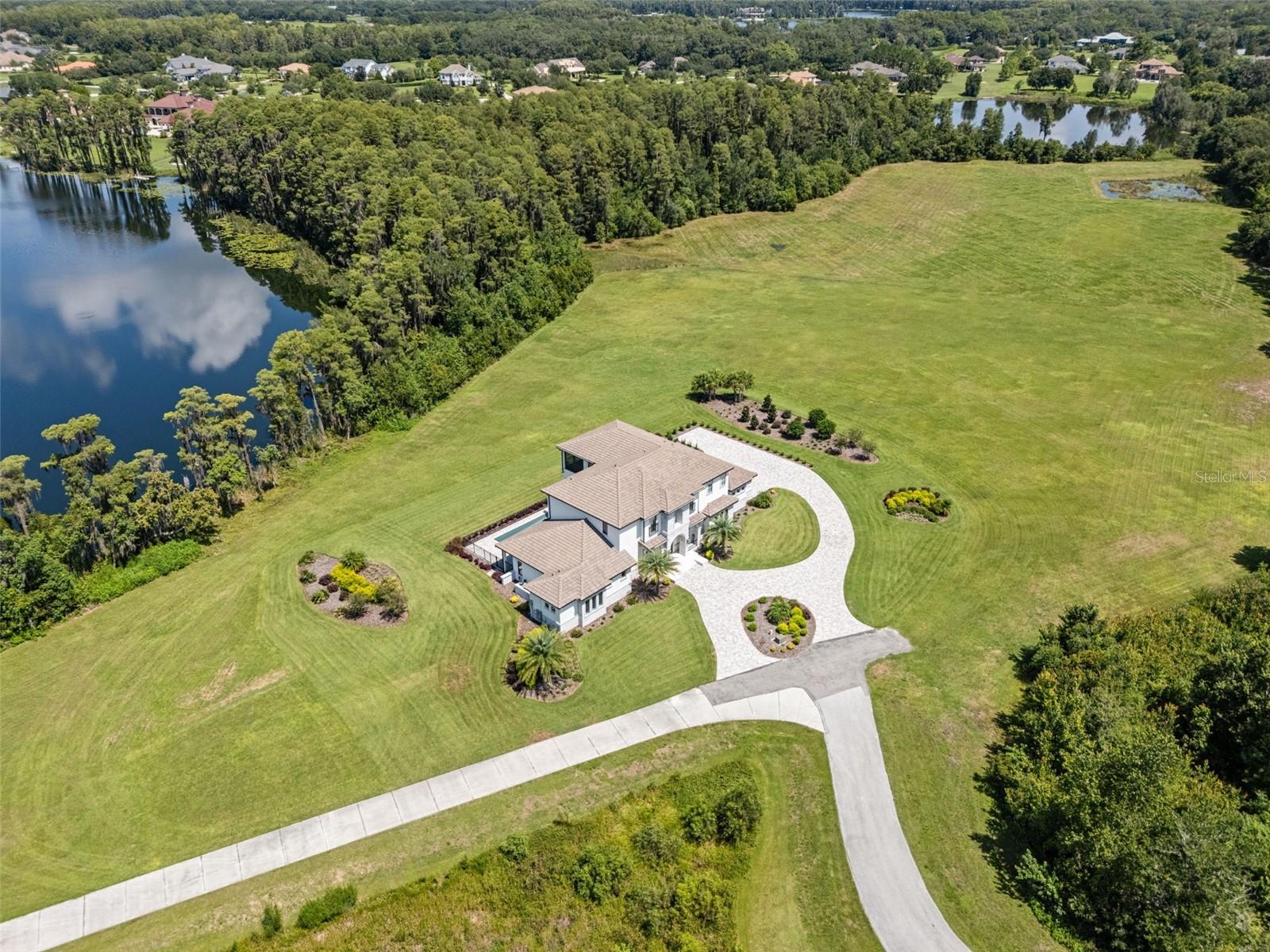 STEEPLECHASE - Residential