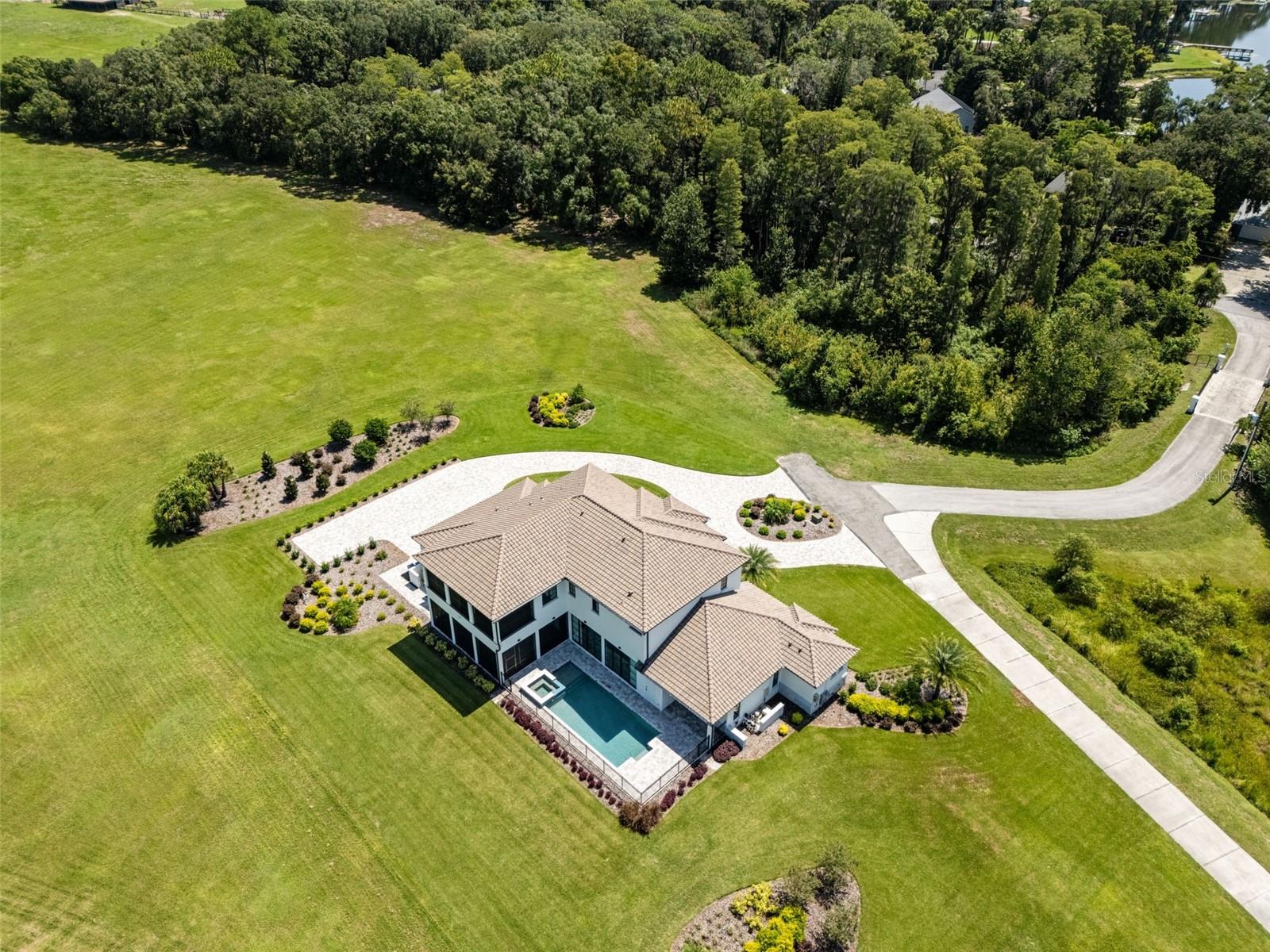 STEEPLECHASE - Residential