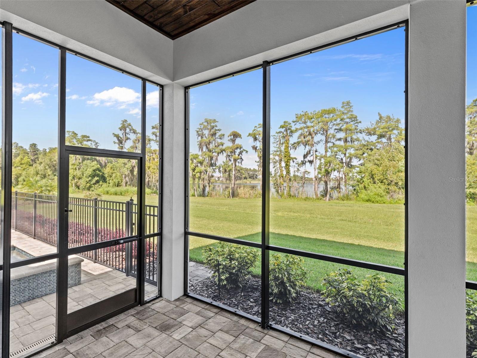 STEEPLECHASE - Residential