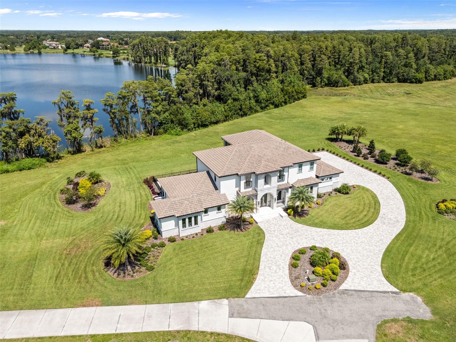 STEEPLECHASE - Residential