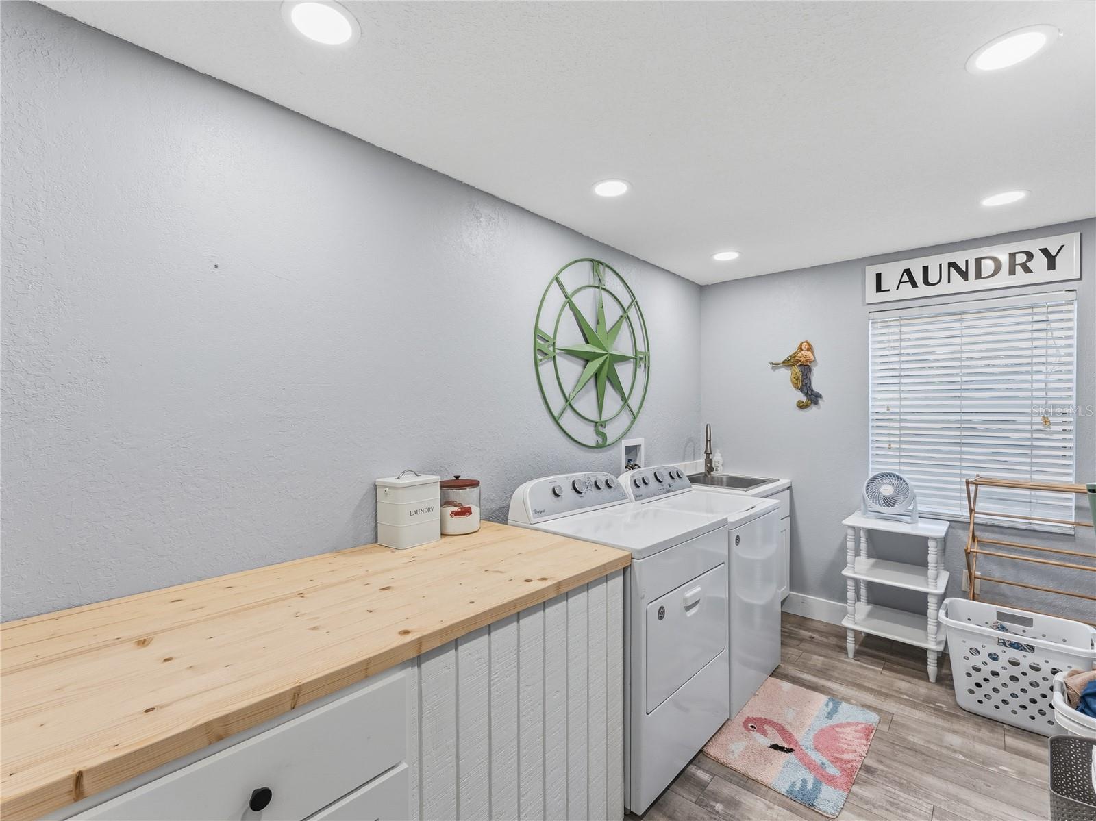 HERNANDO BEACH - Residential