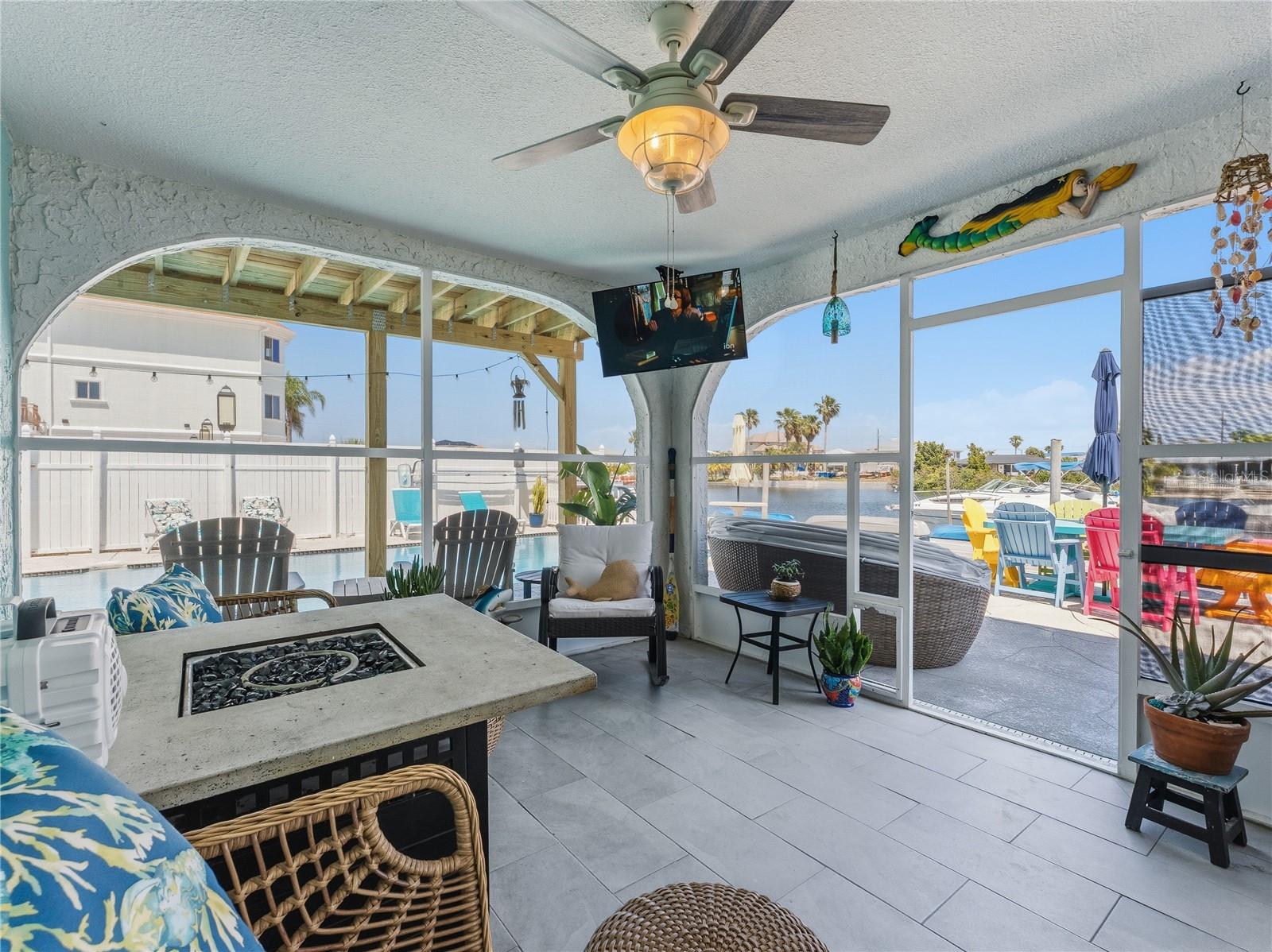 HERNANDO BEACH - Residential