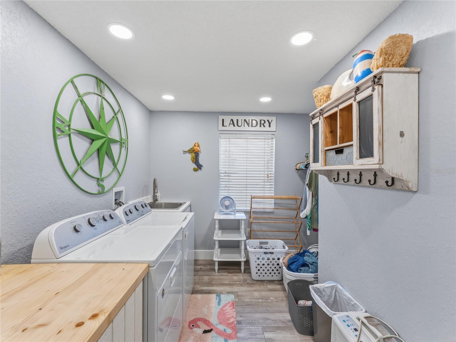 HERNANDO BEACH - Residential