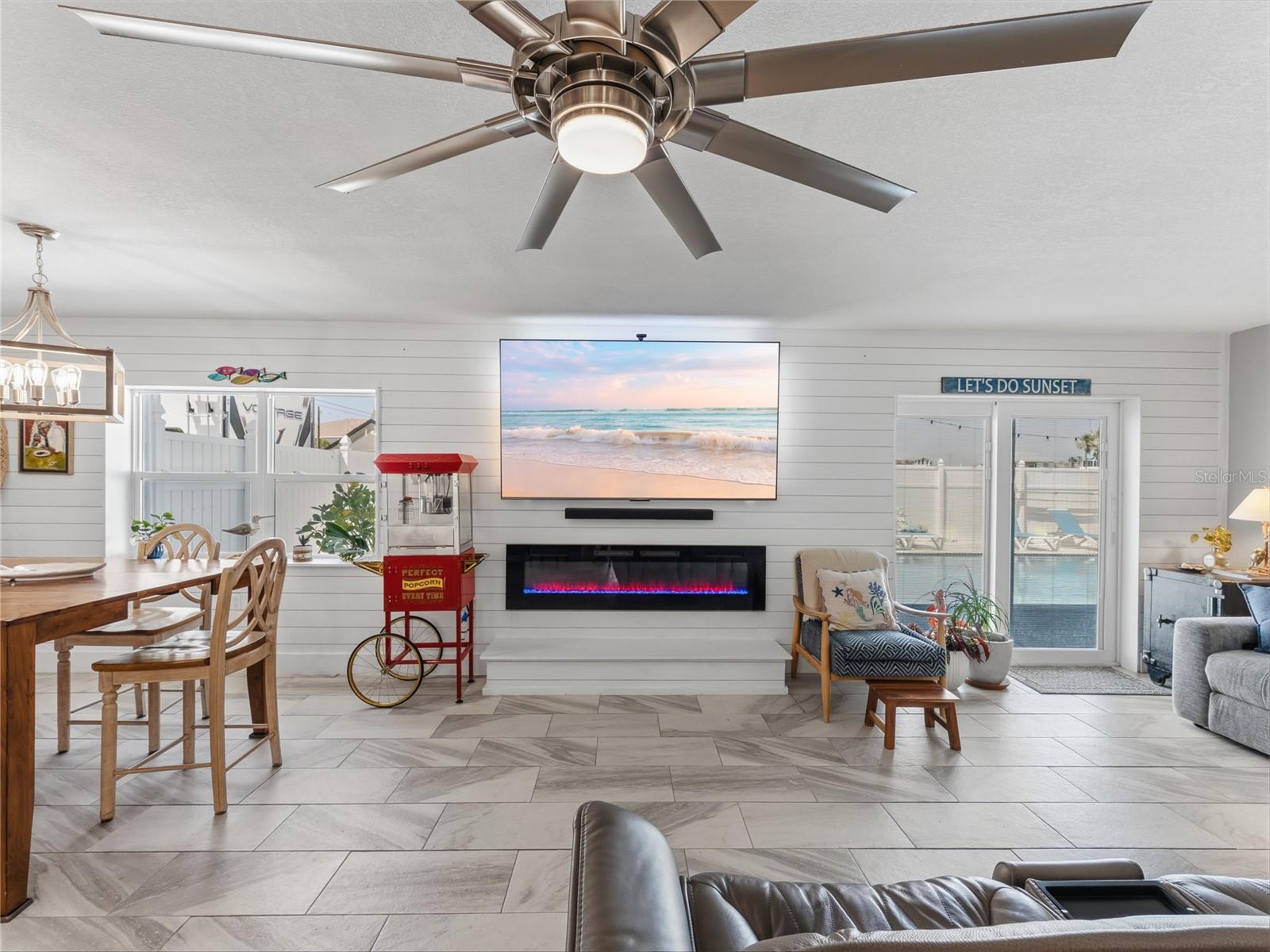 HERNANDO BEACH - Residential