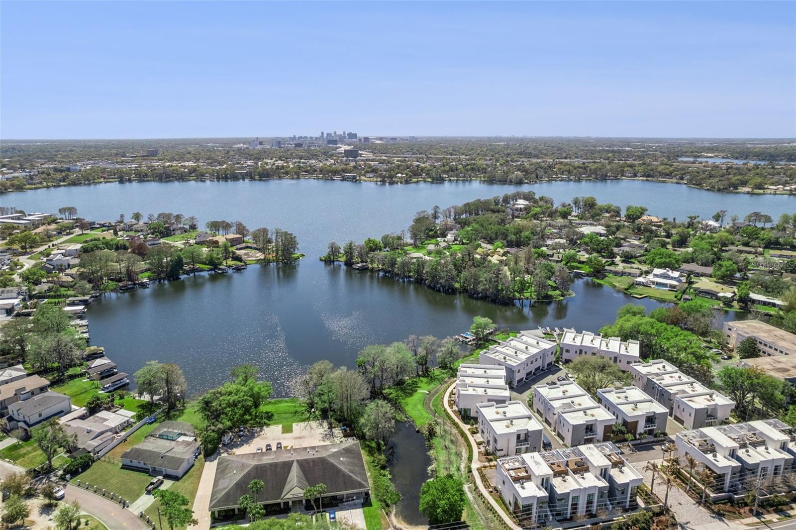 MONDRIAN/WINDER PARK TWNHMS - Residential