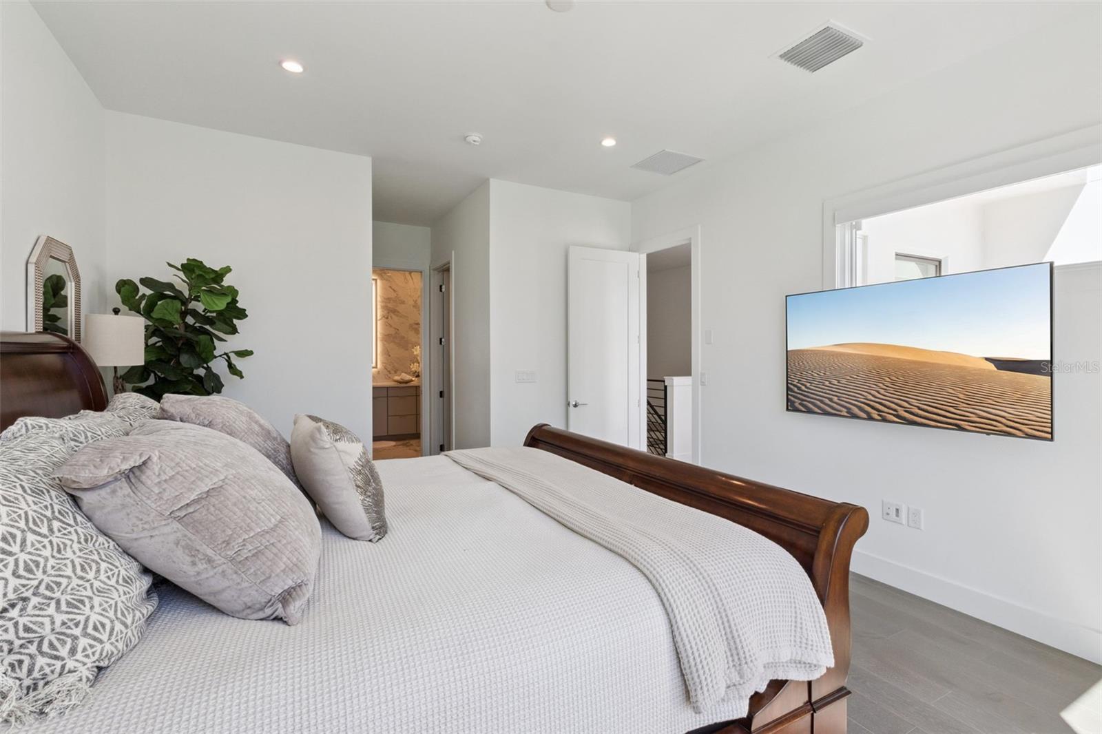 MONDRIAN/WINDER PARK TWNHMS - Residential