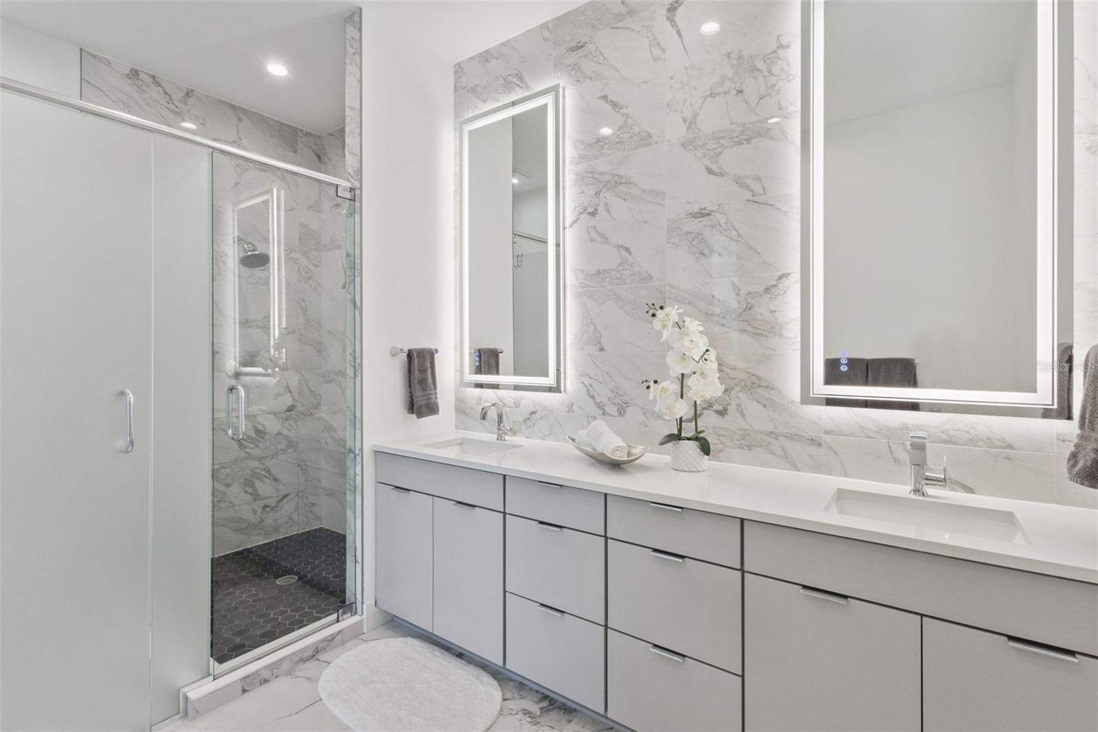 MONDRIAN/WINDER PARK TWNHMS - Residential