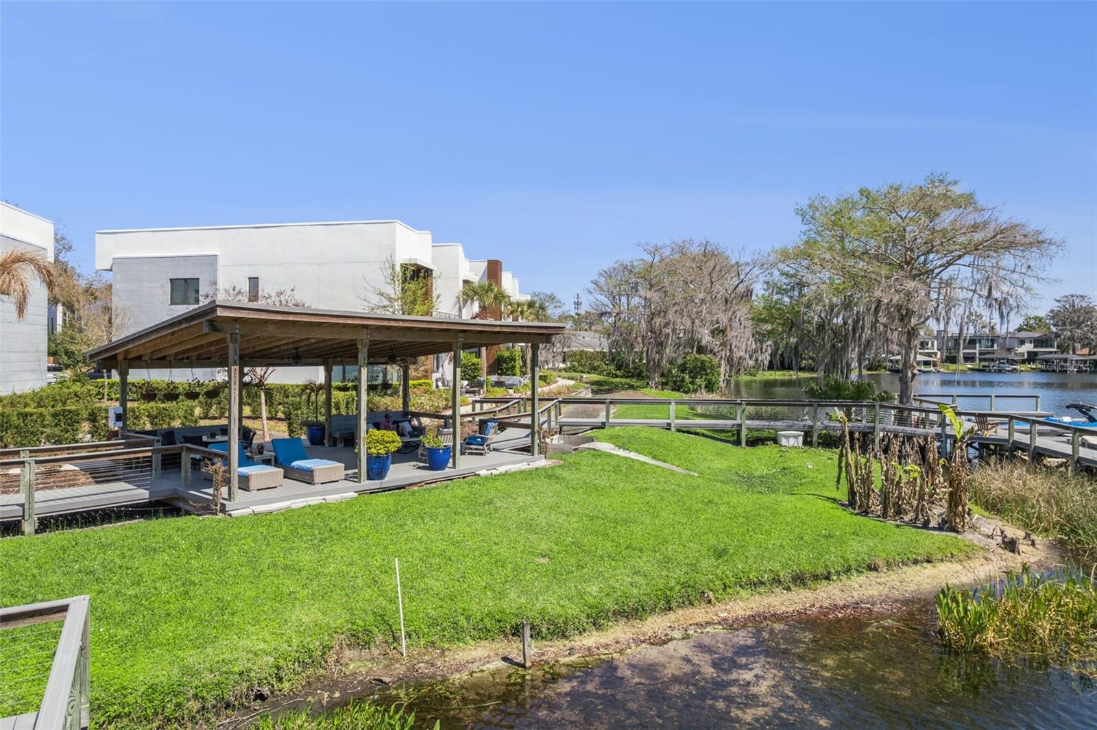 MONDRIAN/WINDER PARK TWNHMS - Residential