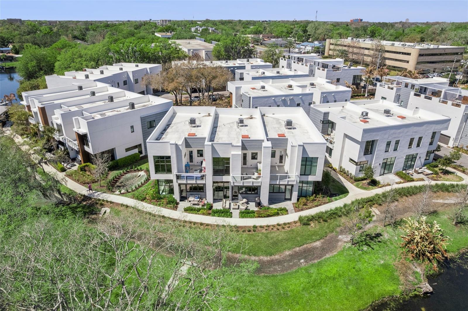 MONDRIAN/WINDER PARK TWNHMS - Residential