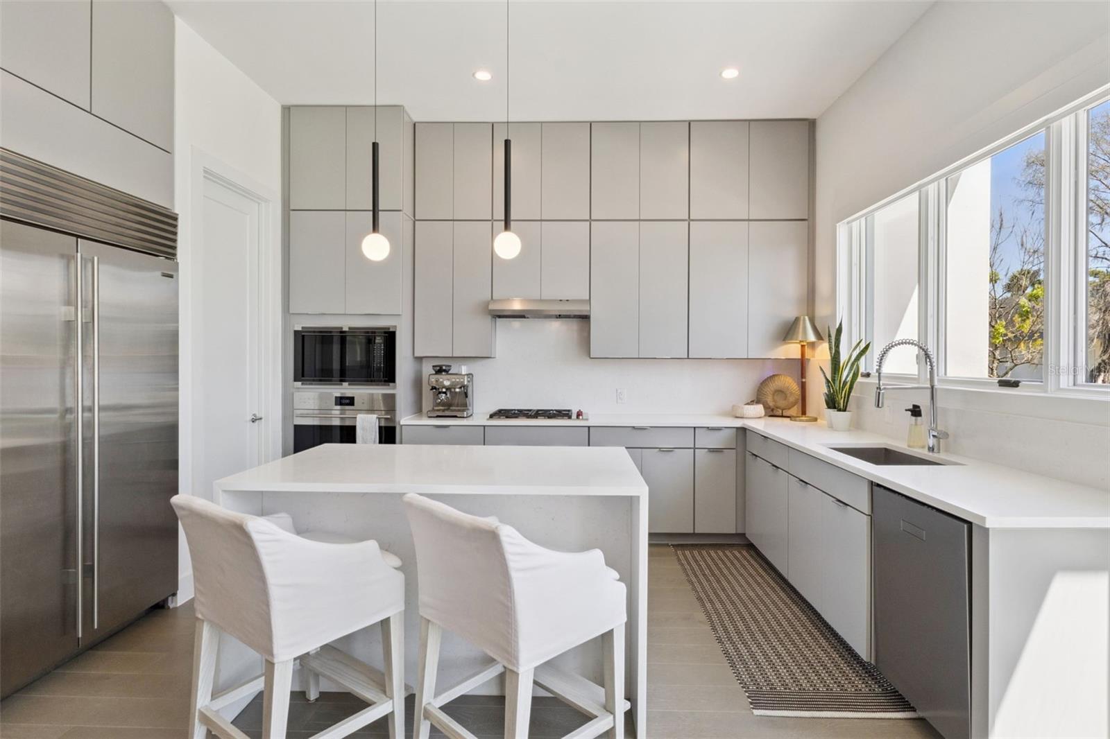 MONDRIAN/WINDER PARK TWNHMS - Residential