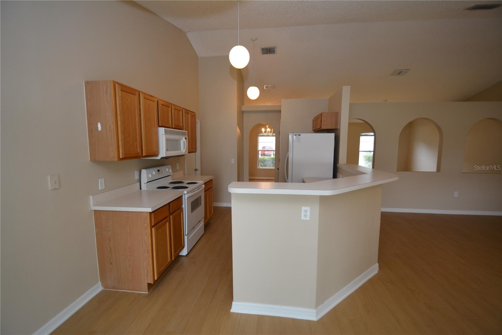 QUAIL HOLLOW - Residential Lease