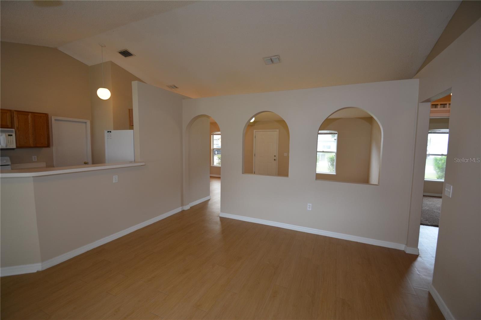 QUAIL HOLLOW - Residential Lease