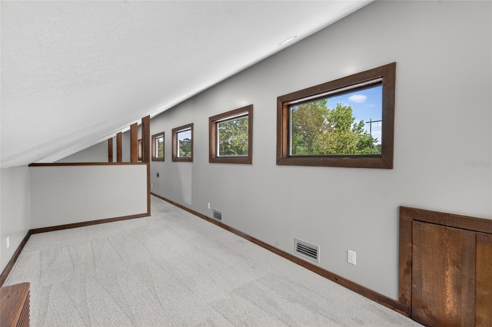 RIDGE VIEW ACRES - Residential