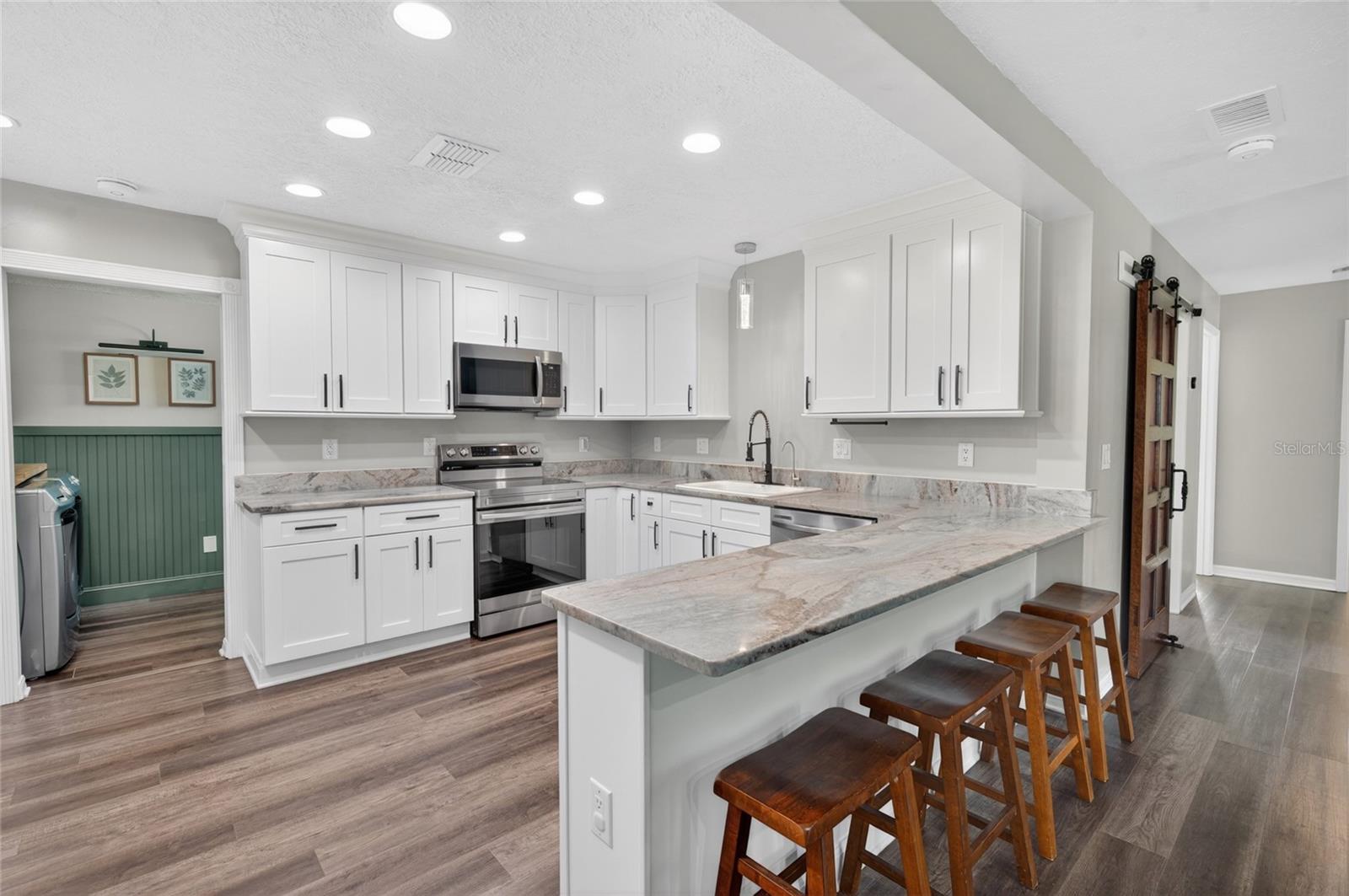 RIDGE VIEW ACRES - Residential