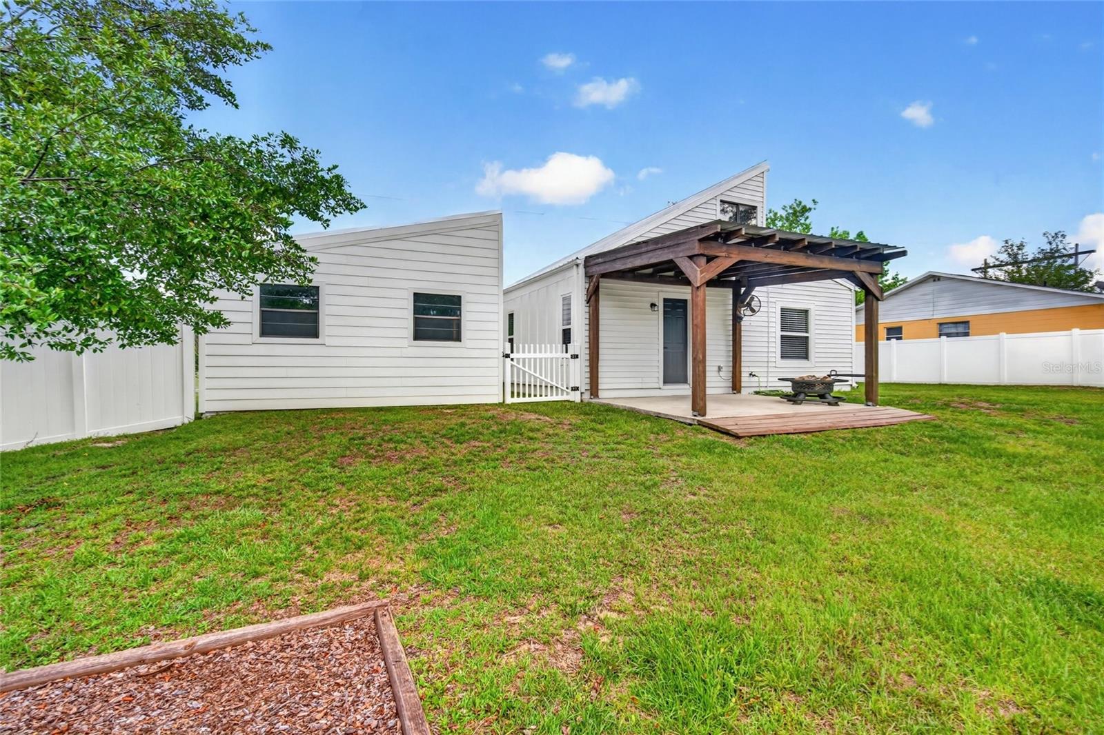 RIDGE VIEW ACRES - Residential