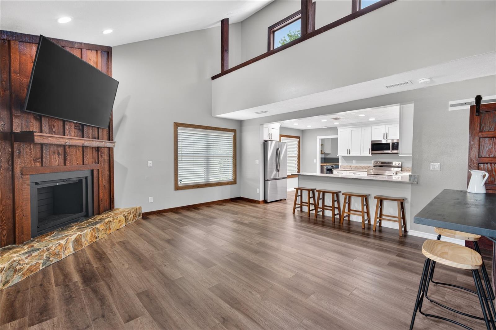 RIDGE VIEW ACRES - Residential
