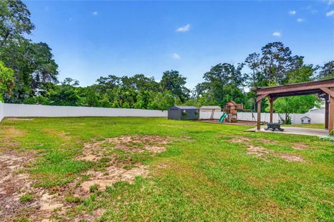 Tiny photo for 536 NE 43rd Court, Ocala, FL 34470 (MLS # OM725227)