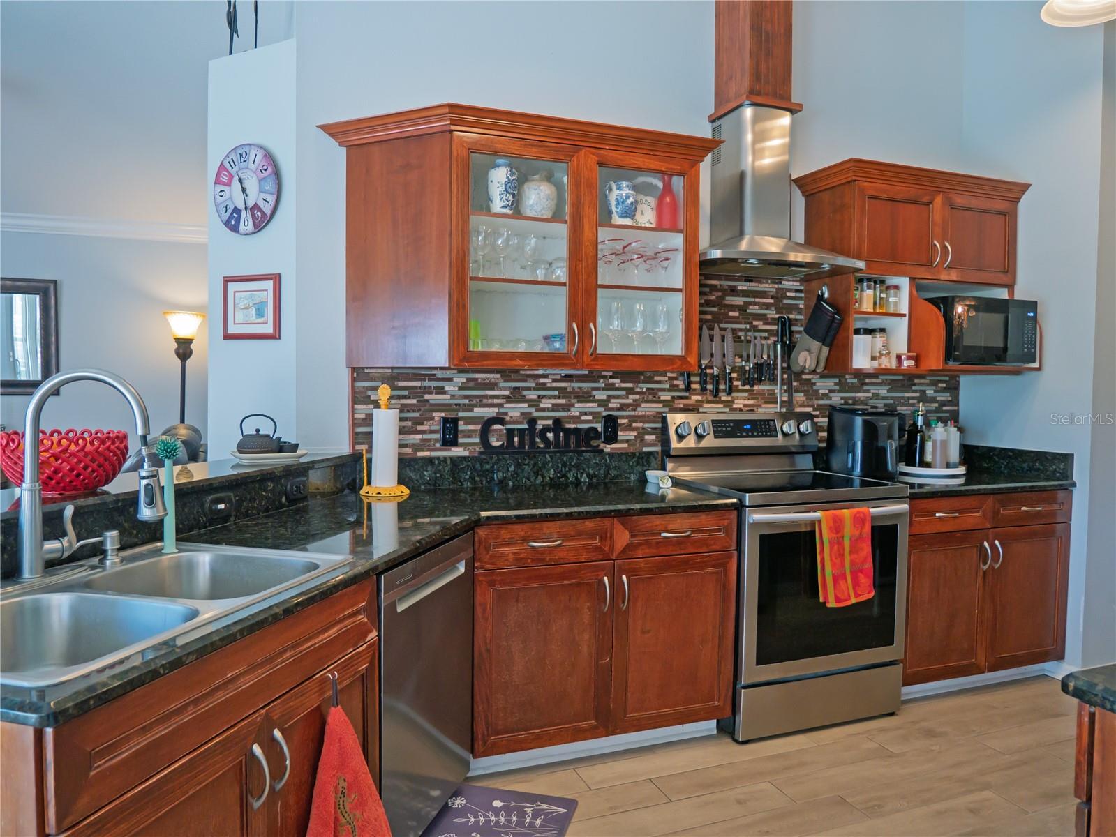 CARROLLTON LAKES - Residential