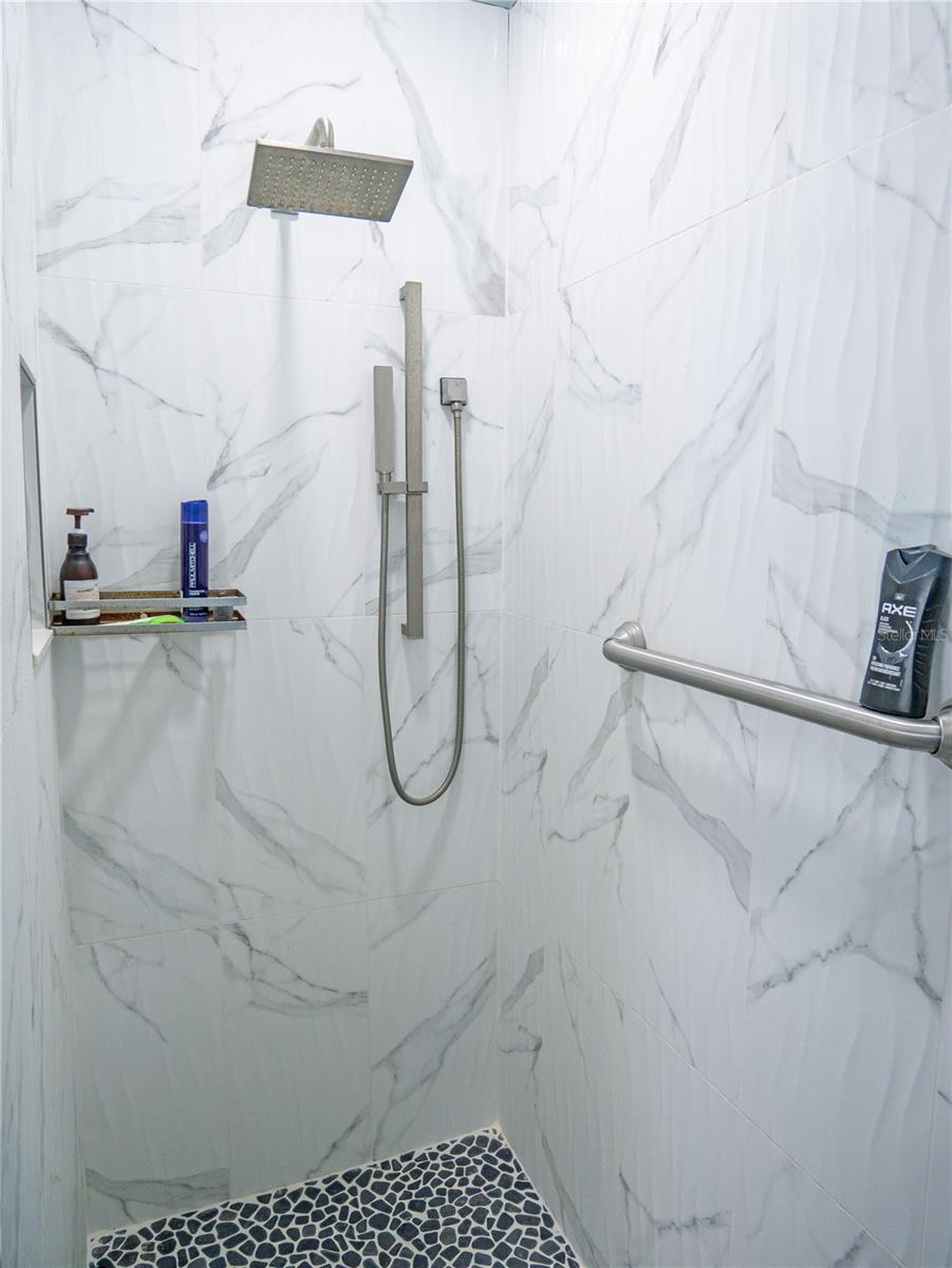 CARROLLTON LAKES - Residential