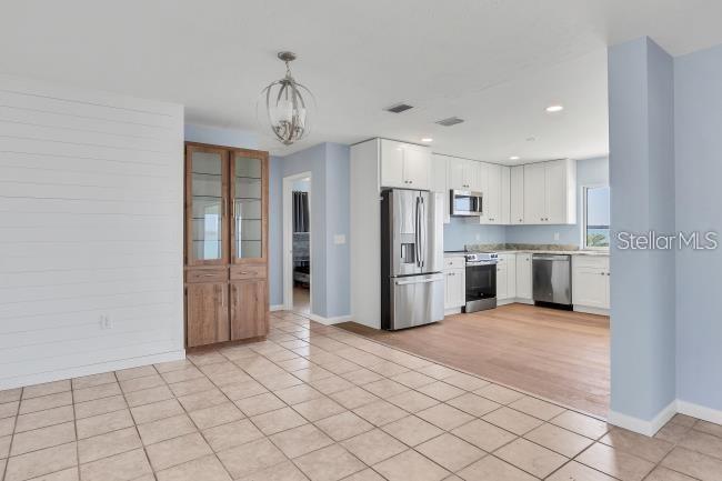 GROVE CITY SHORES - Residential