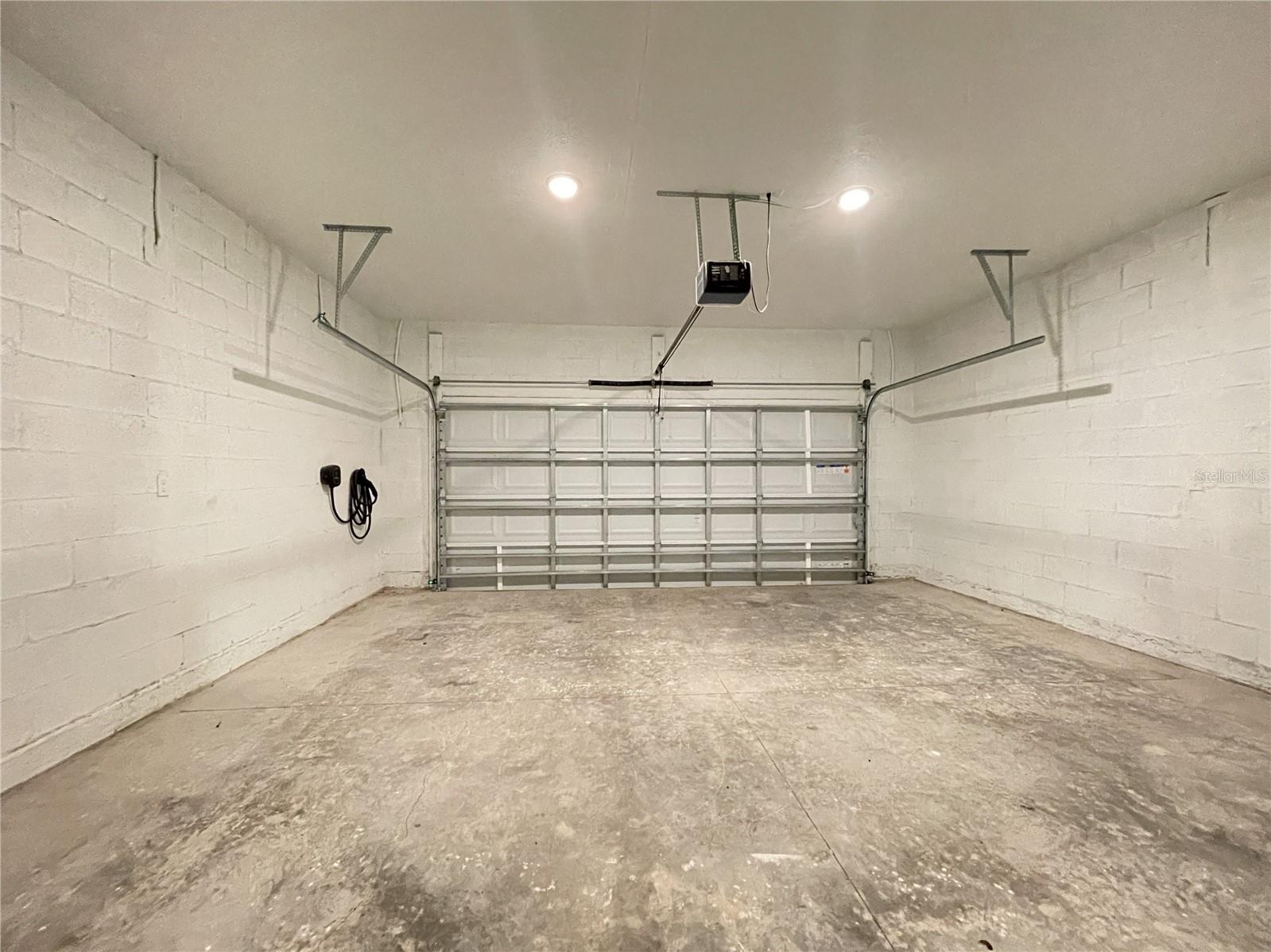 SILVER SPGS SHORES UN #31 - Residential