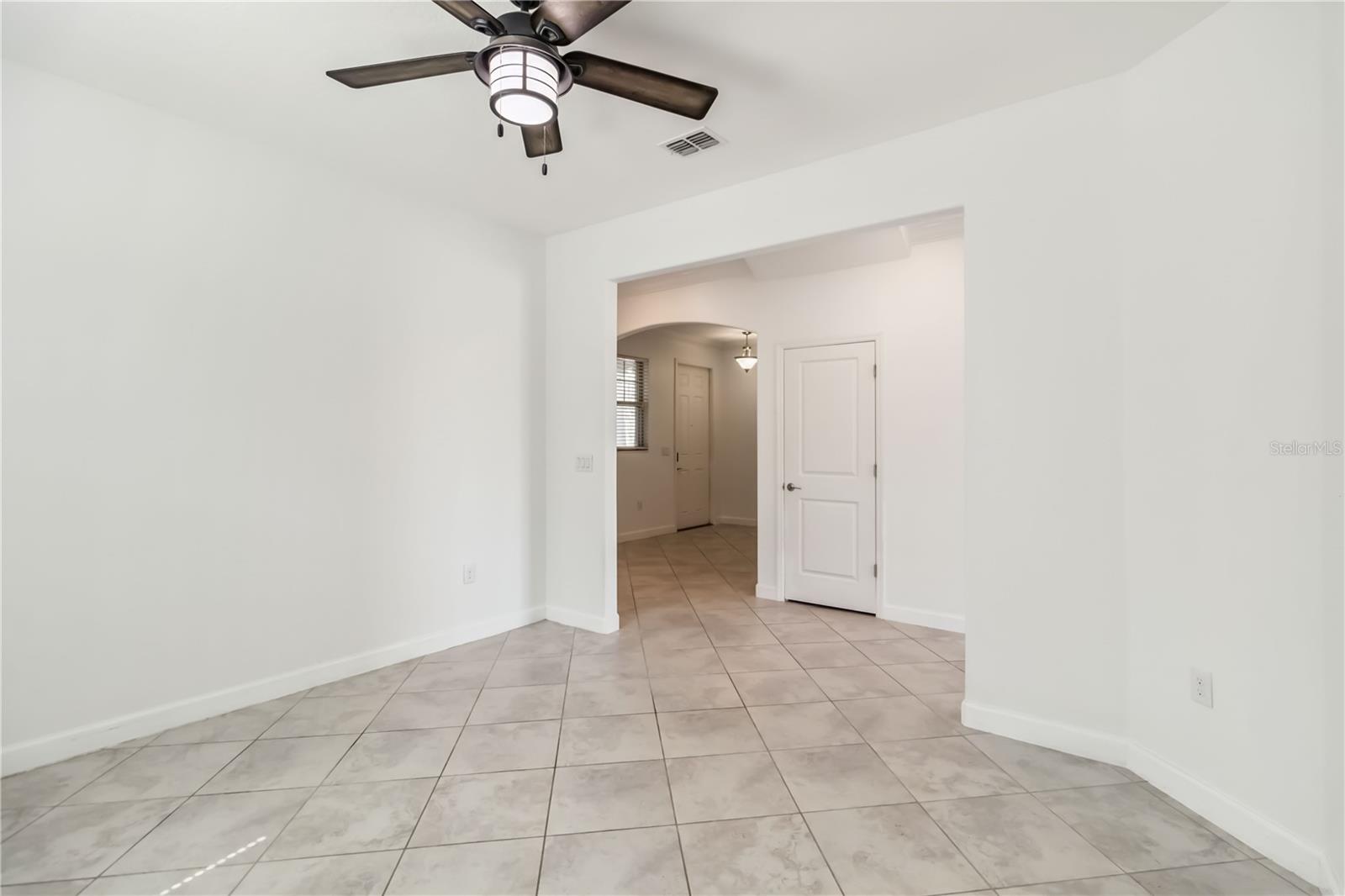 BELMONT NORTH PH 2C - Residential Lease