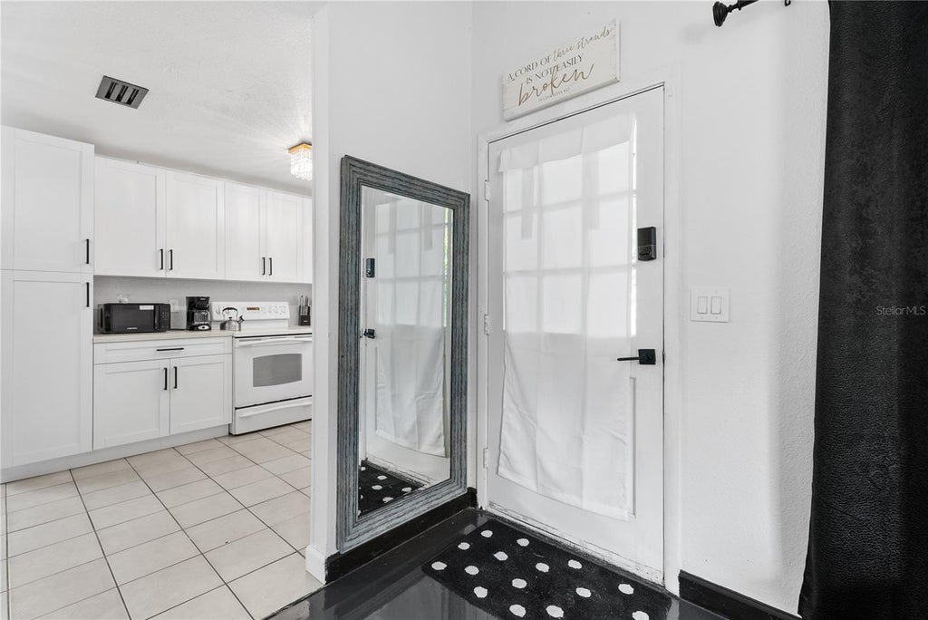 Photo of 4210 Olive Avenue, Sarasota, FL 34231 (MLS # A4709413)