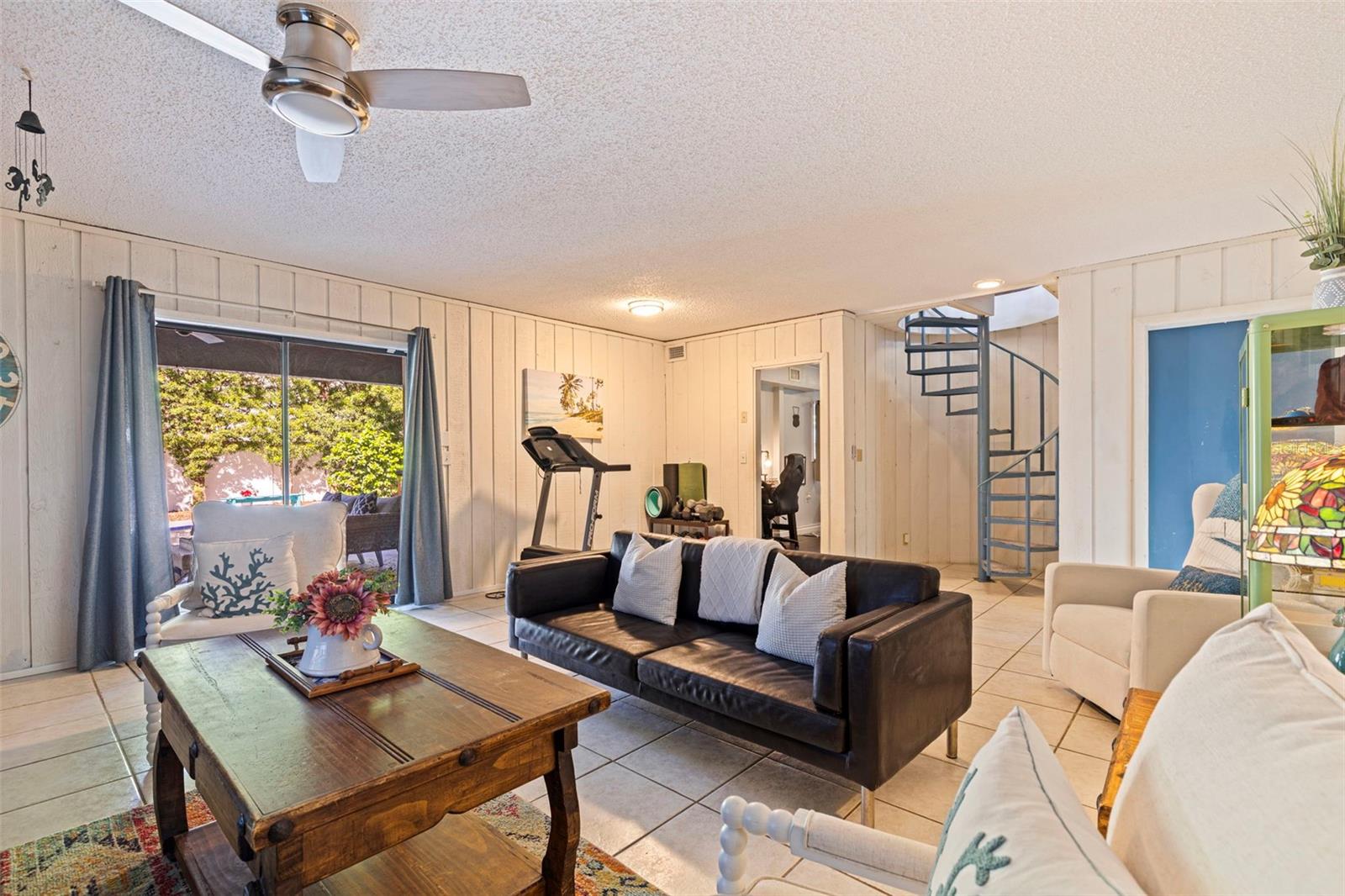 TIERRA VERDE - Residential