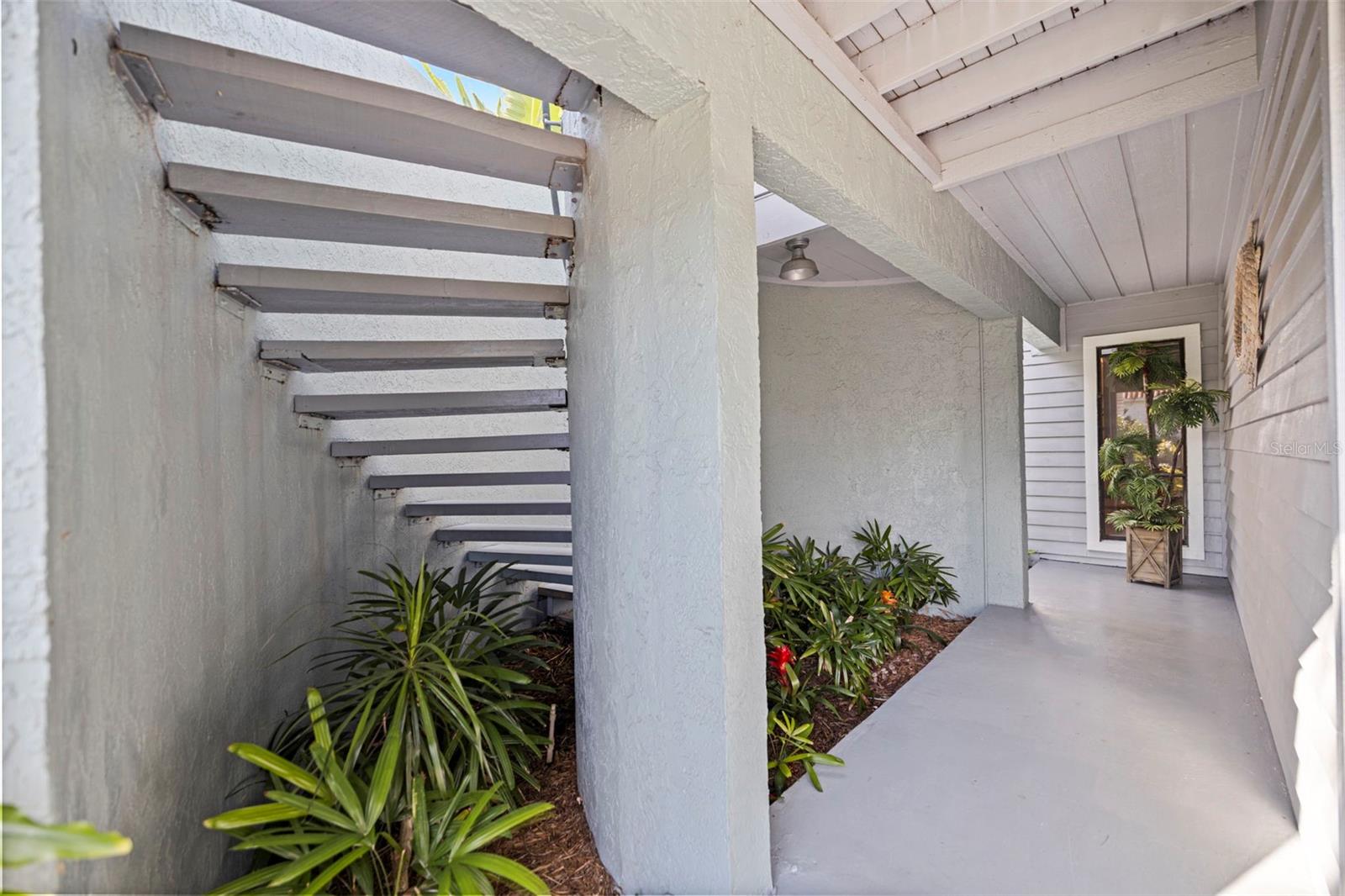 TIERRA VERDE - Residential