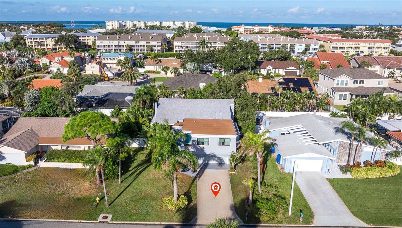 TIERRA VERDE - Residential