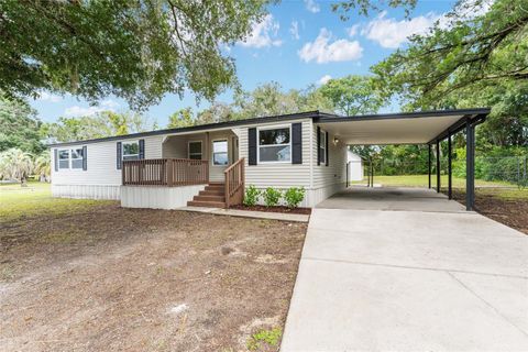 Photo of 9405 SE 140th Place, Summerfield, FL 34491 (MLS # OM712666)