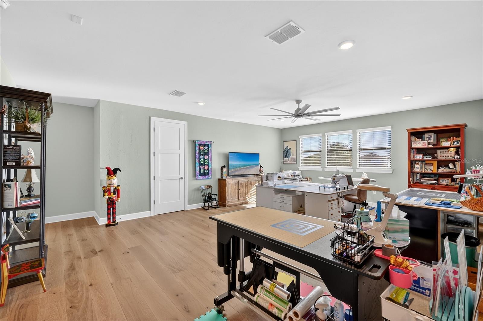 SAPPHIRE POINT PH IIIB - Residential