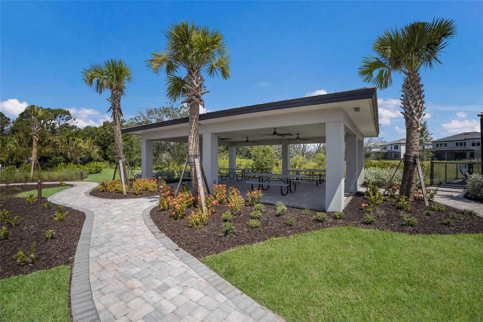 SAPPHIRE POINT PH IIIB - Residential