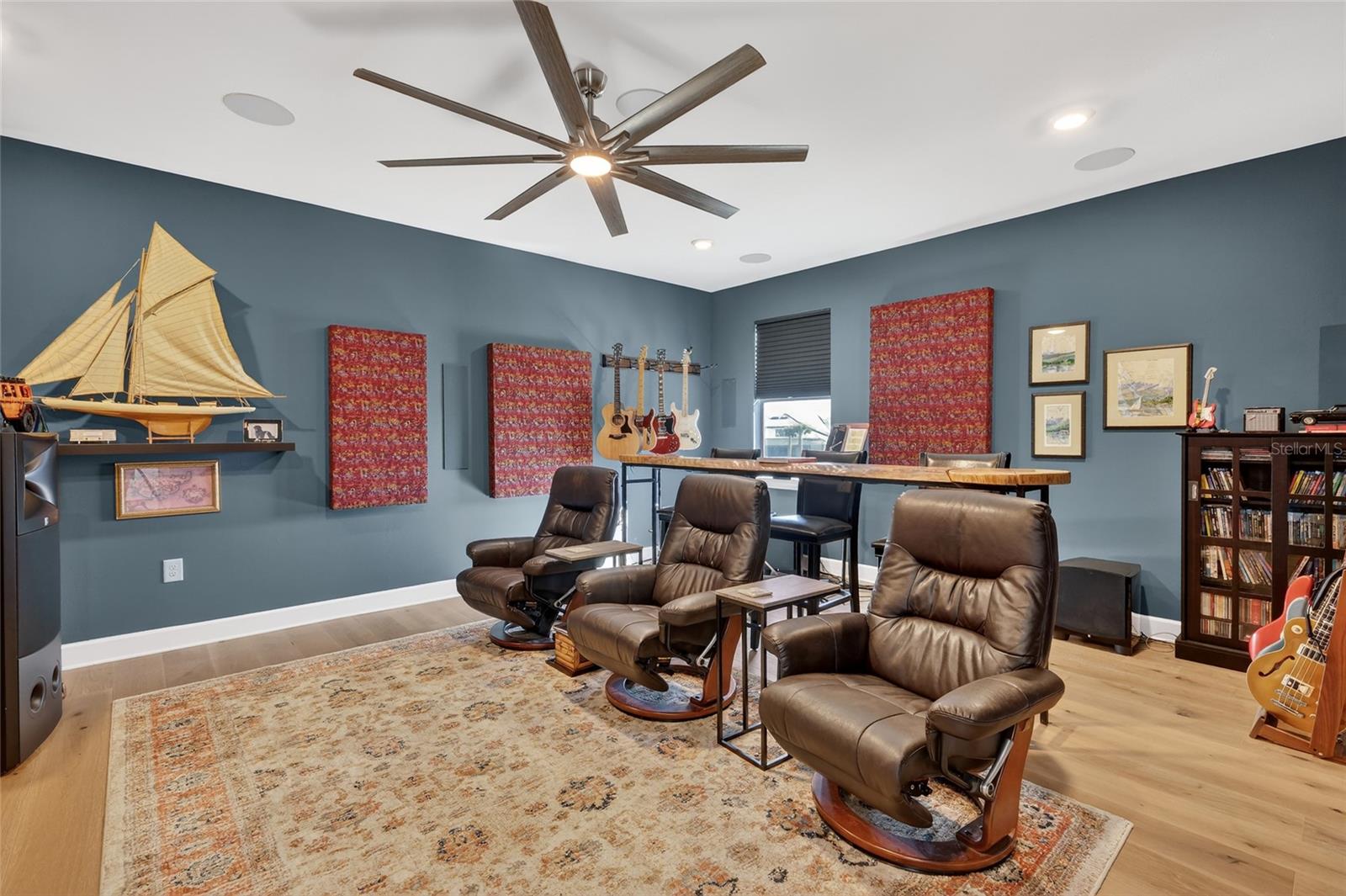 SAPPHIRE POINT PH IIIB - Residential