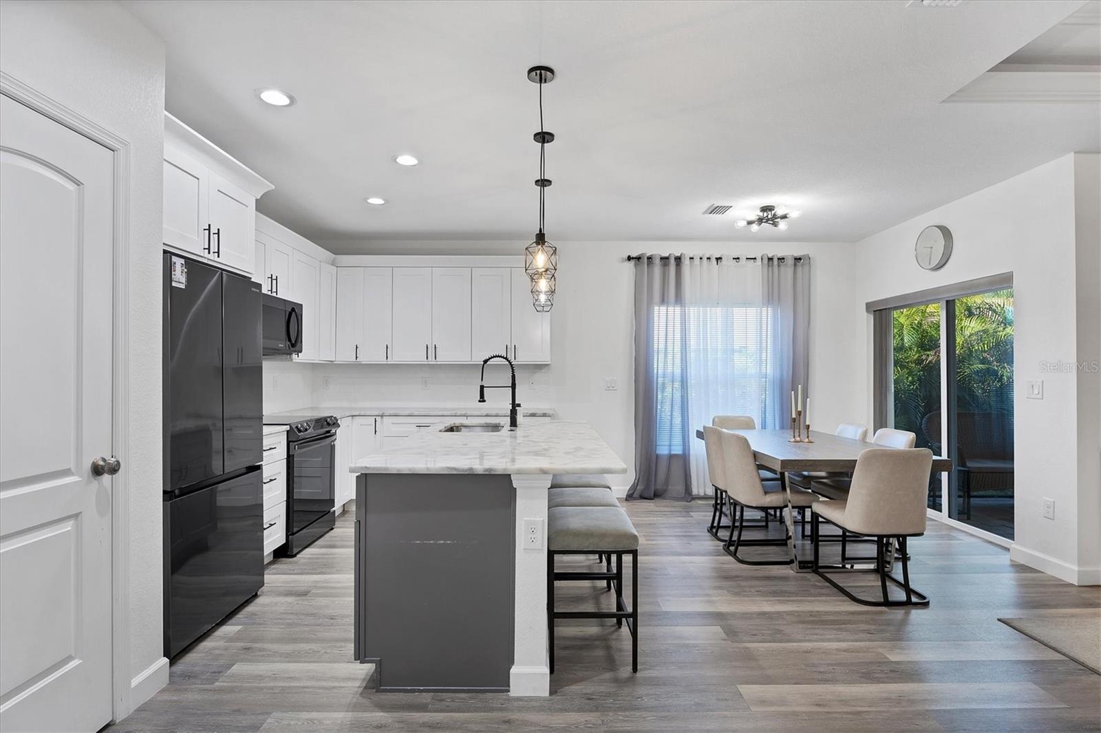 ROTONDA WEST PEBBLE BEACH - Residential Income