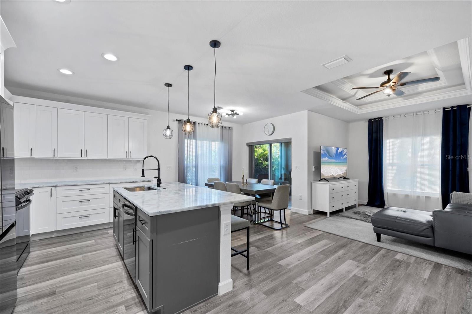 ROTONDA WEST PEBBLE BEACH - Residential Income