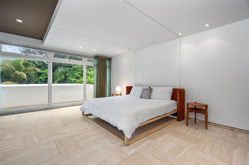 DORADO BEACH EAST - Residential